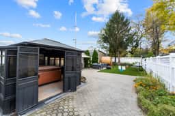 Hot Tub + Sauna + Gaming| NYC | EWR | Sleeps 30 | 4 King Beds!