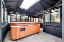 Hot Tub + Sauna + Gaming| NYC | EWR | Sleeps 30 | 4 King Beds!