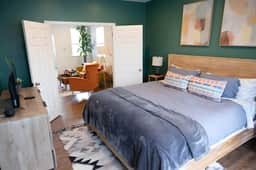 🗽 Rainforest Retreat – Spacious 4BR / 2BA Duplex Minutes from NYC | Sleeps 16