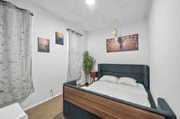Massive 4-Story Home|Sleeps 30 | 25 Minutes to NYC