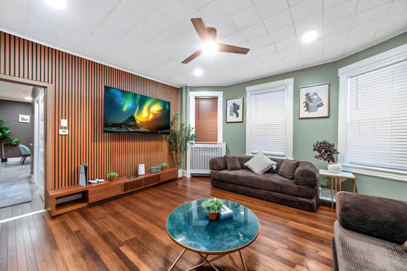 Mancave, PS5, Heated Pool, Gym & Golf| 20 Min NYC