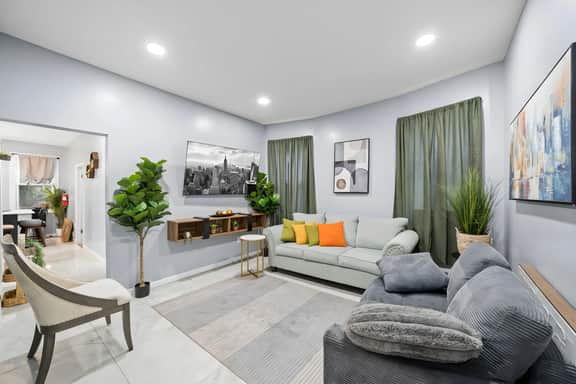 Spacious 6BR/2BA Family Home – Minutes from NYC