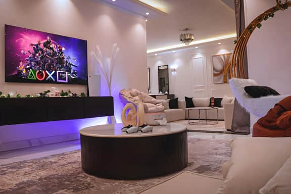 Sleeps 10+ |GameRoom| 45min Pyramids|20Min Airport