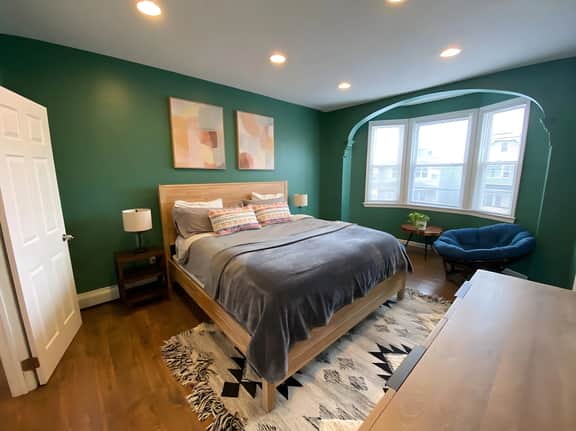 The Rainforest II | Sleeps 16 | 20m to NYC | FREE Parking